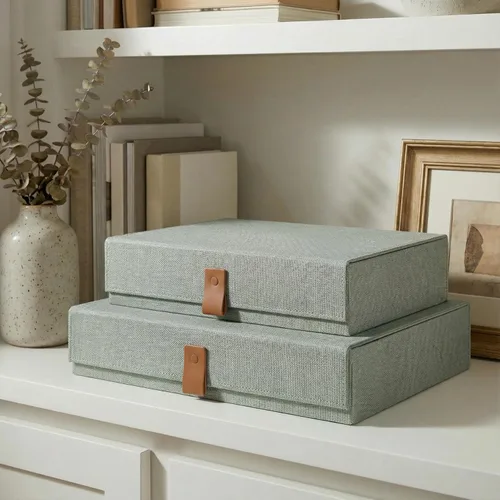 Miniatura 11 de Cajas Decorativas de Almacenamiento de Fotos con Tapas - Juego de 2 Hermosos Organizadores de Lino Son Perfectos para Almacenar de Forma Segura Tus