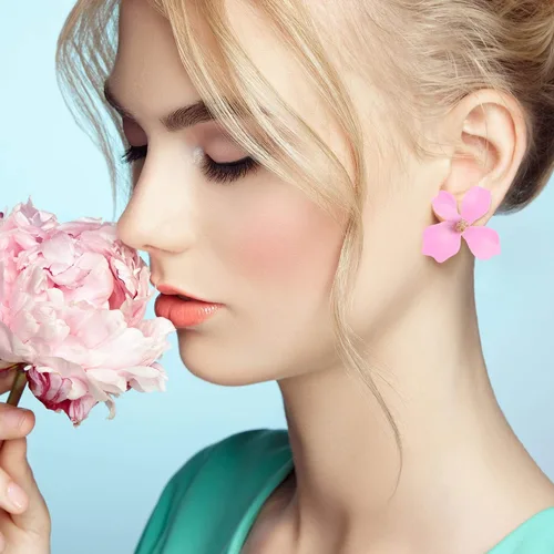 Miniatura 5 de 7 pares de aretes de flores estilo playa boho para mujer, aretes con forma de margarita con brote dorado