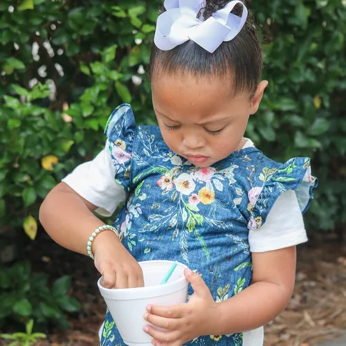Miniatura 9 de BapronBaby Flutter Boho Floral Bapron – Babero más seguro sin lazo para el cuello para bebés y niños pequeños – Suave impermeable resistente a