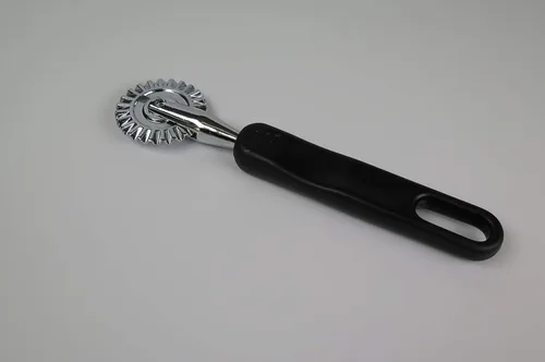 Miniatura 4 de Tredoni Rueda de pastelería de 1.6" - Cortador de sellos de masa/engarzador, máquina para pasta/raviololes/pastas, rueda de acero inoxidable de 1.6