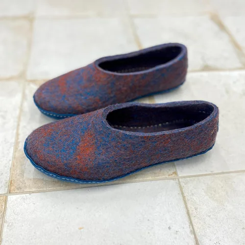 Miniatura 3 de Women's Handmade Felted Wool Home Shoes with Leather or Rubber Soles