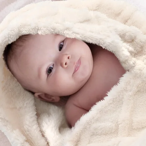 Miniatura 5 de VitalCozy Juego de 4 Mantas de Felpa Suave para Bebé 30" x 40" 3D de Peluche Cálido Mantas de Envoltura para Dormitorio para Niños Pequeños, Niñas