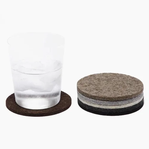 Miniatura 50 de Graf Lantz - Juego de 4 posavasos redondos de lana de merino Bierfilzl - Negro (círculos de 10 cm) - Absorbe el 30% del peso - Lana alemana