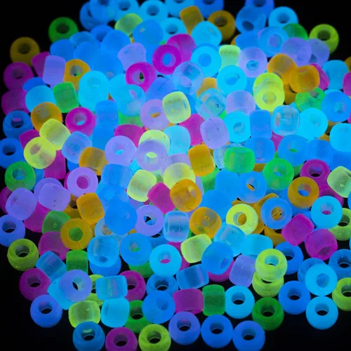 Gxueshan 1000 piezas cuentas de acrílico Pony de 9 colores 6 x 9 mm a granel que brillan en la oscuridad para collar, pulsera de la amistad, trenzas