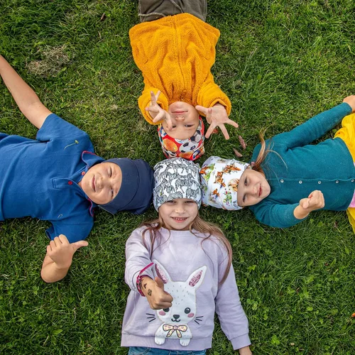 Miniatura 5 de Sombrero protector de cabeza para niños, diseño único y pendiente de patente, tecnología autoajustable, acolchado de seguridad para bebés y niños