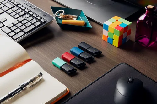 Miniatura 5 de Kingston Exodia M 64B - Unidad flash USB, color negro