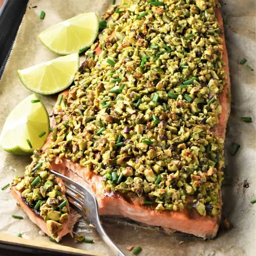 Miniatura 6 de Setton Farms Granos de Pistacho Pelados, Tostados en Seco Sin Sal, 20 onzas (Sin Concha, Sin Sal) (También perfecto para hacer Chocolate de Dubái)
