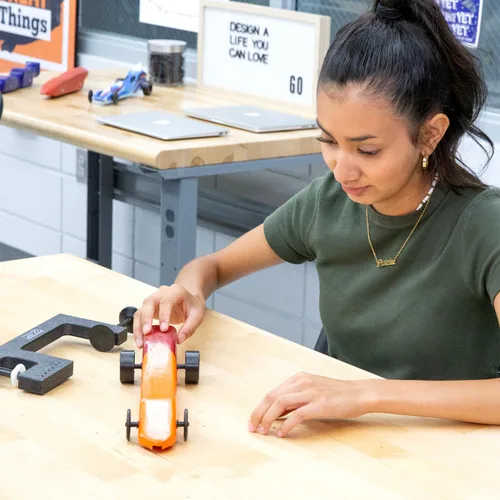 Miniatura 6 de Pitsco Education Ruedas GTFX, modelo de automóvil, camiones o dragsters, moldeadas por inyección para proyectos de construcción de vehículos