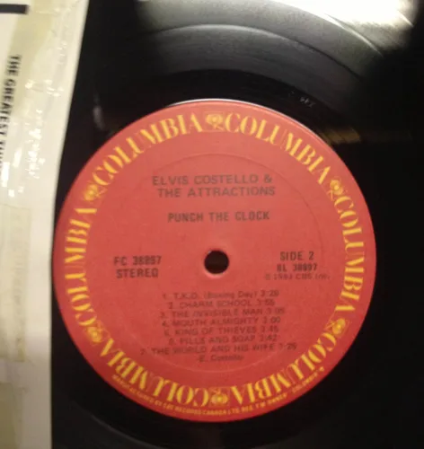Miniatura 3 de Elvis Costello And The Attractions Punch The Clock 1983 Columbia PC88971 VG+ VG+