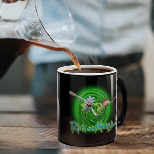 Miniatura 6 de Morphing Mugs Rick and Morty – 3D Green Portal – Una taza de cerámica que cambia de color de 11 oz – Imagen revelada cuando se añade líquido