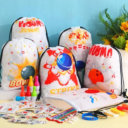 Miniatura 5 de Sweetude 140 piezas de recuerdos de fiesta de cumpleaños de bolos para niños, decoración de fiesta de bolos, bolsa de llavero, bolígrafo