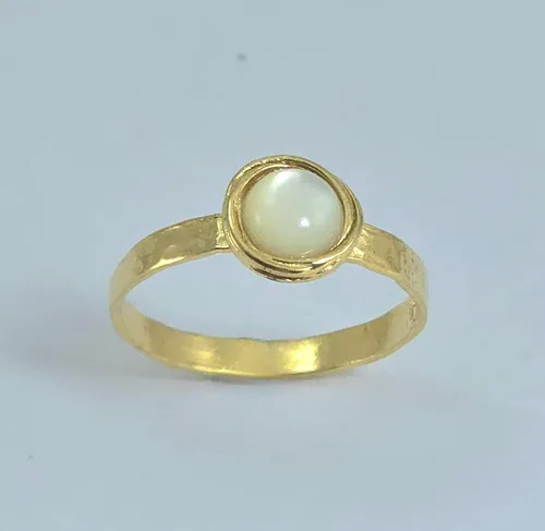 Miniatura 39 de Anillo de oro de piedras preciosas, anillo de piedra chapada en oro de 14 quilates, anillo de piedra apilable, anillo de oro de piedra pequeña