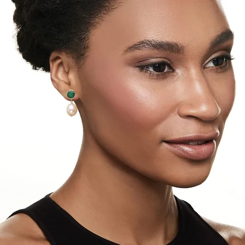 Miniatura 2 de Ross-Simons Pendientes colgantes de perlas cultivadas y esmeralda de 3,50 qt. t.w en oro amarillo de 14 kt, Perla, No es una piedra preciosa