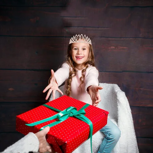 Miniatura 7 de Decoraciones de cumpleaños de 10 años para niñas; banda, corona/tiara, velas y adorno para pastel de cumpleaños de 10 años; regalos y decoraciones