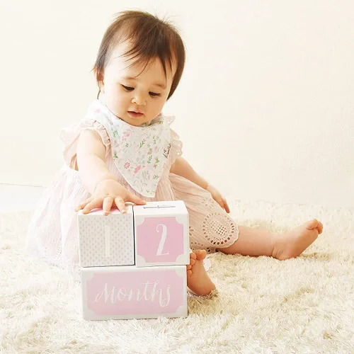 Miniatura 7 de Baby Aspen My First Milestone Princess Age Blocks Accesorios de fotos de bebé para compartir fotos el primer año
