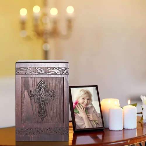 Miniatura 8 de Urnas de cremación para cenizas humanas adultas, masculinas y femeninas, cajas y ataúdes de madera tallada con mariposas para cenizas de hombres