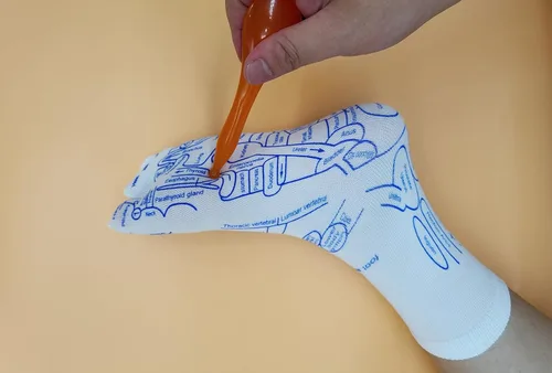 Miniatura 4 de Broman Calcetines de reflexología con pluma de acupresión con extremo Gua Sha, remedio para aliviar el dolor de pies, talla de mujer