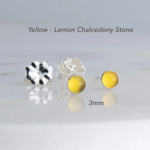 Miniatura 70 de Aretes pequeños de plata de ley para cartílago, tragus, hélix, múltiples piercings hipoalergénicos, piedra natal para mujer, juego de bisel