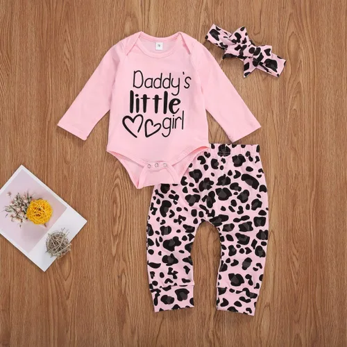 Miniatura 2 de Conjunto de 3 piezas de algodón con estampado de letras y pantalones cortos de leopardo y diadema de pantalones cortos y diadema