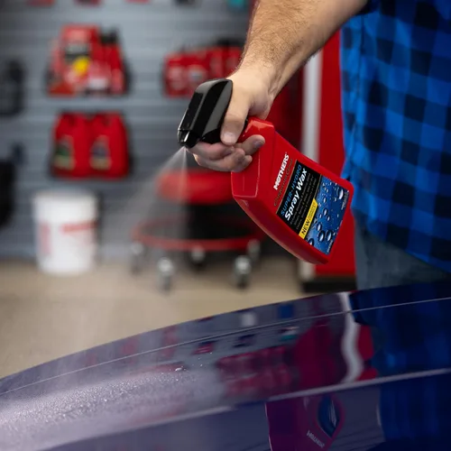 Miniatura 8 de Mothers California Gold Super-Hydro Spray Wax, 24 oz. – Brillo y perlado recién encerado, limpia, brilla y protege en un solo paso, usar seco