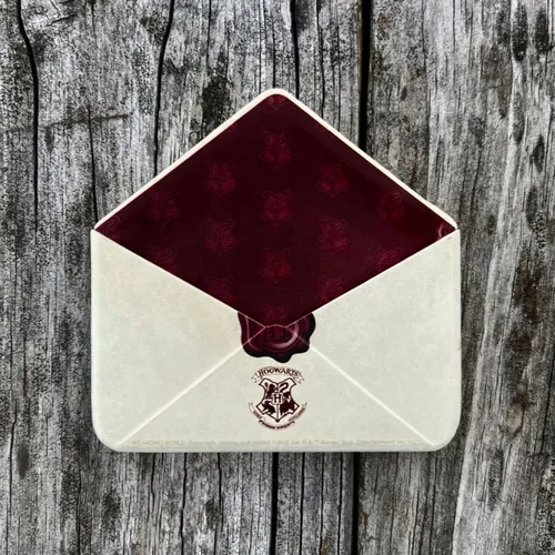 Miniatura 4 de Harry Potter – Carta de aceptación personalizada de Hogwarts – Imán de sobre de resina funcional de 3.5" x 3.5" con carta de 5" x 8" del Profesor