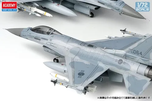 Miniatura 5 de Academy KF-16C Fighting Falcon "R.O.K. Air Force" Kit