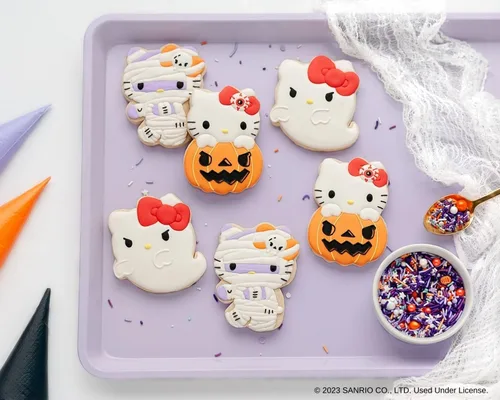 Miniatura 6 de Handstand Kitchen Hello Kitty - Juego de fiesta de galletas de Halloween con sellos de galletas, espátula y más - Jubilado