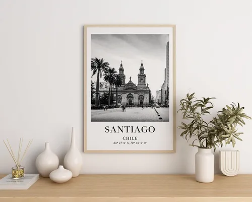 Miniatura 4 de Cartel de Santiago, foto de Santiago, foto de Chile, fotografía de América del Sur, Ciudades del mundo en blanco y negro, póster de viaje