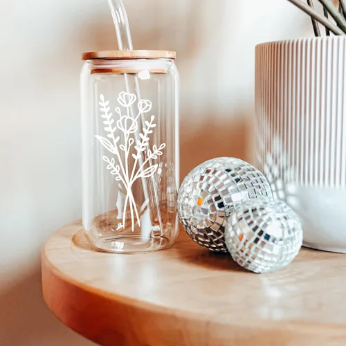Miniatura 5 de Bonitas tazas de vidrio con tapas y pajitas, taza de café helado estética, tazas de flores, vaso personalizado con pajilla, regalos de cumpleaños