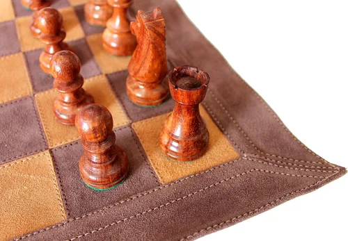 Miniatura 6 de StonKraft - Tablero de ajedrez de cuero genuino de tamaño grande de 19 x 19 pulgadas Ajedrez de torneo enrollable Marrón gamuza Gamuza marrón