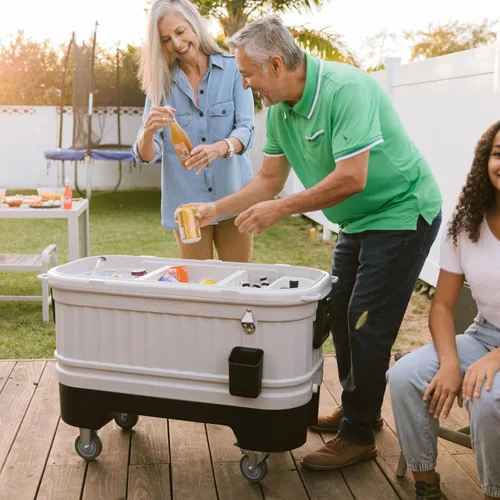 Miniatura 6 de Igloo Hard Cooler Polar & Party Bar Series Insulated Ice Chests Blanco polar de 150 cuartos de galón