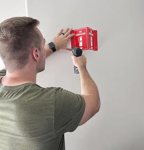 Miniatura 4 de Señal de extintor de incendios 3D 2 unidades Señal de seguridad contra incendios de montaje en pared, 6 x 8 x 4 pulgadas