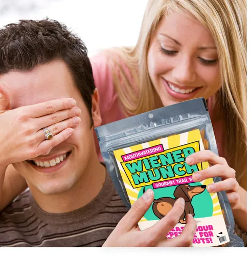 Miniatura 3 de Wiener Munch Trail Mix – Divertidos rellenos de calcetines para mujeres – Regalos para dueños de perros – Elefante blanco extraño – Regalos de broma