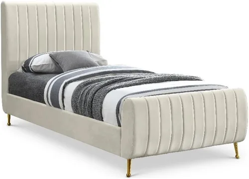 Meridian Furniture Colección moderna Zara | Cama tapizada de terciopelo contemporáneo con acolchonamiento de canal profundo y patas doradas a Crema