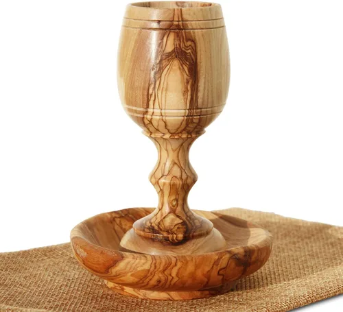 Copa de Comunión de Madera de Olivo Tallada a Mano de 4.5 Pulgadas con Bandeja para Pan – Pequeña Copa Kiddush para Eucaristía, Santa Comunión y