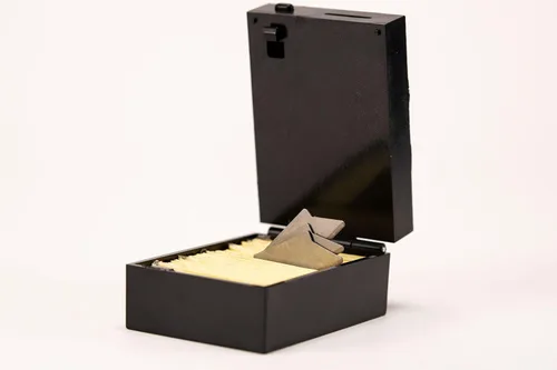 Miniatura 7 de 81 Cuchillas de Reemplazo Fáciles de Cortar/EZ para Cortadores/Cuchillos de Caja de Seguridad 1000, 1500, 2000 y 4000 - Incluye Unidad de Eliminación