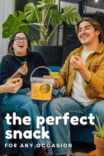 Miniatura 5 de ¡Palomitas de caramelo y queso mezcladas! Mezcla de Chicago, mezcla Windy City, palomitas gourmet dulces y saladas. ¡Cómelas juntas!