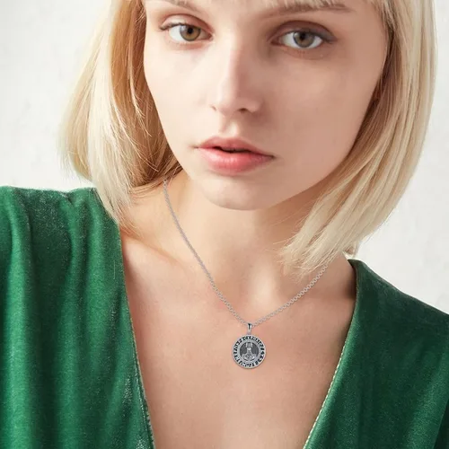 Miniatura 4 de VONALA Collar de Halloween de plata de ley con diseño de calavera pirata, martillo de Thor, collar de brújula para hombres, collar de urna