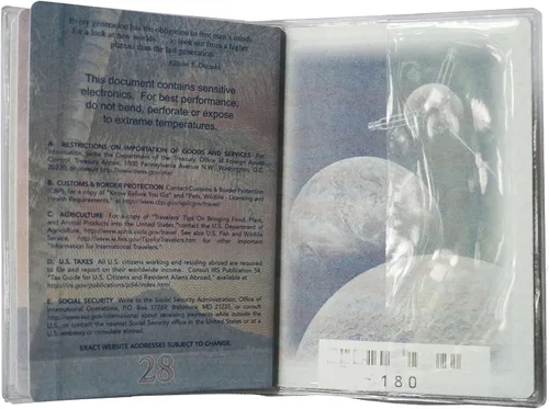 Miniatura 4 de Juego de 2 fundas de plástico de vinilo transparente resistente para pasaporte, hechas en Estados Unidos, Gris, Cartera de viaje