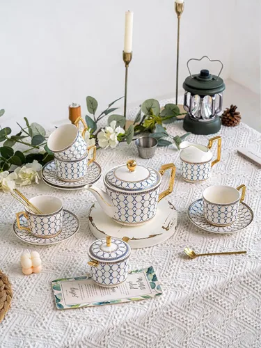 Miniatura 7 de Juego de taza y platillo de estilo europeo, 7 oz (aproximadamente 7.00 oz) de porcelana de hueso exquisita taza de té y platillo de platino