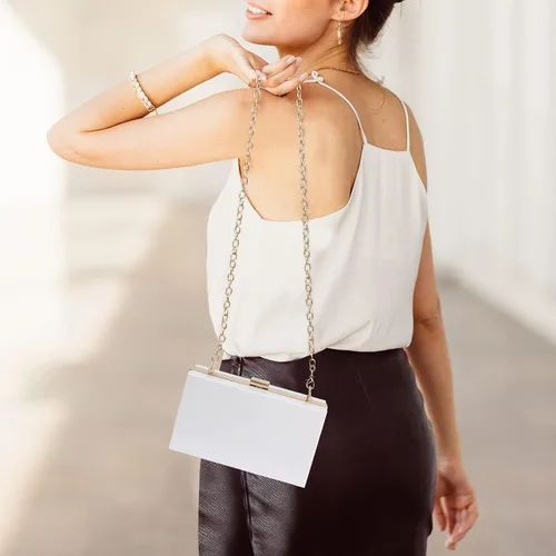 Miniatura 6 de WJCD - Bolso de mano de acrílico transparente para mujer, bolso de hombro con correa de cadena de dorada desmontable