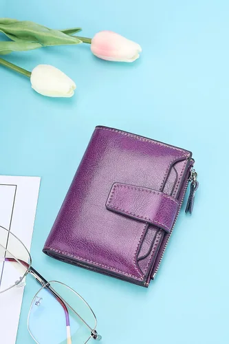Miniatura 6 de Lavemi Pequeña cartera compacta para mujer, con bloqueo RFID, de piel auténtica, plegable, con ventanas de identificación