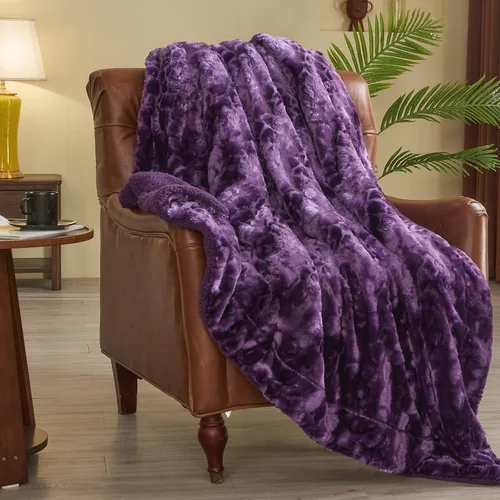 Miniatura 31 de NEWCOSPLAY - Manta de piel sintética súper suave con respaldo de sherpa, manta decorativa cálida y acogedora para habitación, sofá y piso