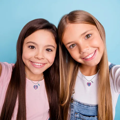 Miniatura 2 de Disney Lilo & Stitch - Juego de 2 collares de mejores amigas con dije de BFF y Stitch, con licencia