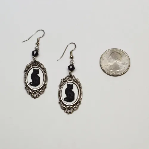 Miniatura 7 de Black Cat Camafeo En Plata Acabado Marco Cuelgan Pendientes Con Cuentas Negras, Metal