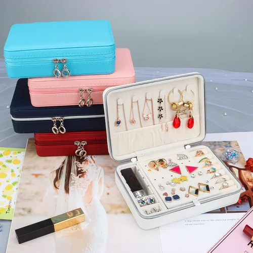 Miniatura 7 de DesignSter Joyero pequeño Estuche de joyería de viaje de piel sintética organizador de joyas soporte de almacenamiento para collares, aretes