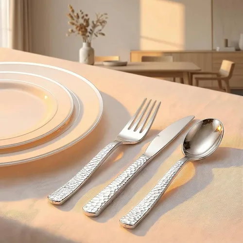 Miniatura 3 de WELLIFE 50 cubiertos de plástico plateado martillado para invitados, servilletas preenrolladas con cubiertos de plata, cubiertos desechables