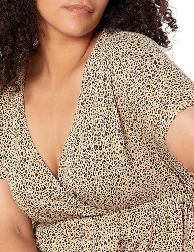 Miniatura 3 de Tienda Essentials Surplice Vestido de mujer, disponible en talla extragrande