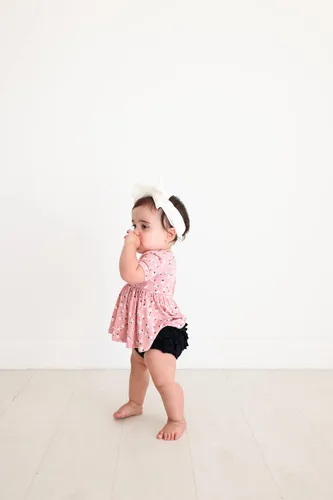 Miniatura 3 de Posh Peanut Conjunto básico de peplum y camiseta Bloomer de manga corta - Conjunto de coñete con volantes - Viscosa suave de bambú