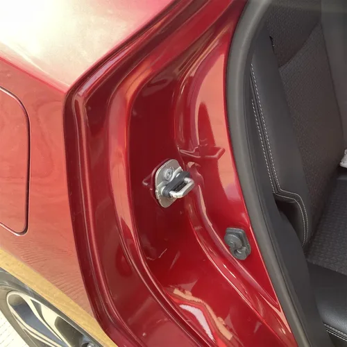 Miniatura 6 de Amortiguador de sonido Buffer de bloqueo de puerta para Nissan Qashqai X-Trail Tiida Juke Note Rogue NV200 Murano Rattling Stop Screaks Sordo Seal